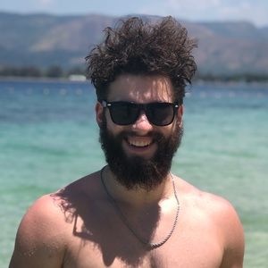 Meet your Posher, Alex